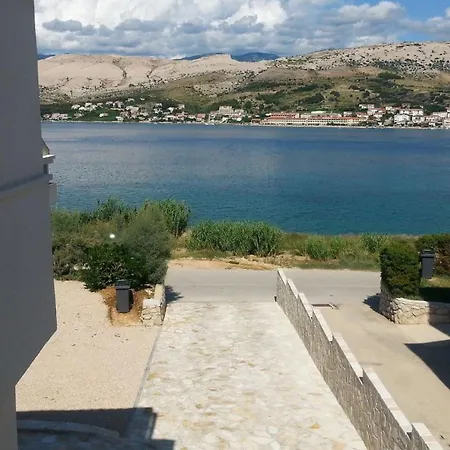 شقة Ena *