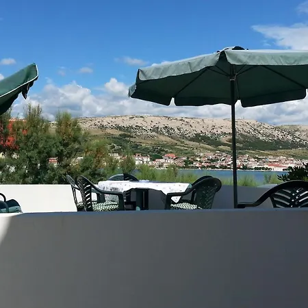 Ena Apartment *